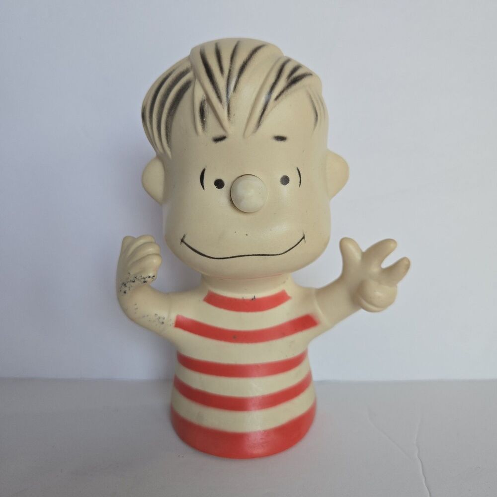 Vintage Avon Linus Peanuts cartoon character soap container empty 1952